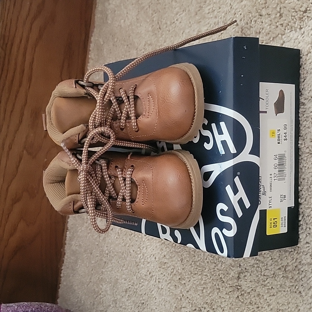 Oshkosh fall boots size 7k